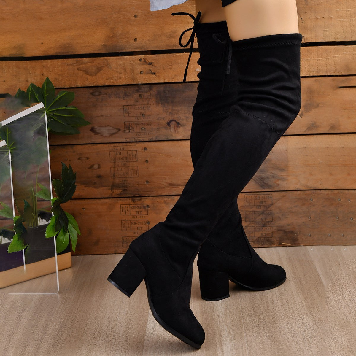 Kniehohe Damen-Stretchstiefel mit Absatz – Eleganter Slim-Fit Look